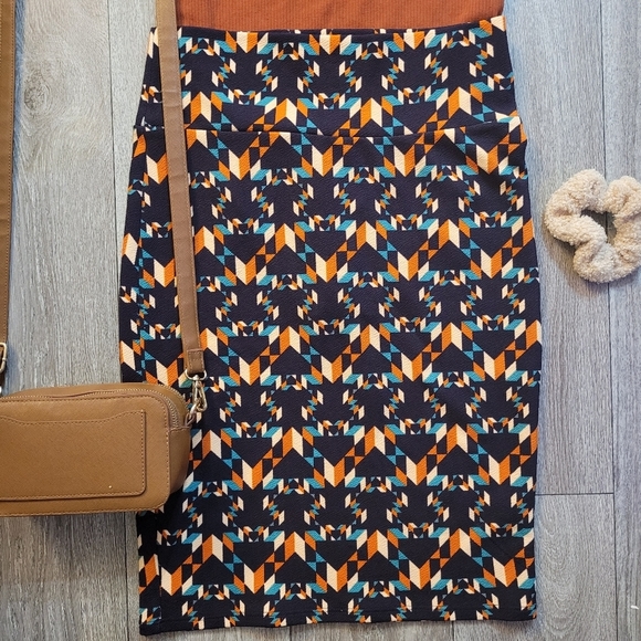 Geometric skirt - Picture 4 of 10